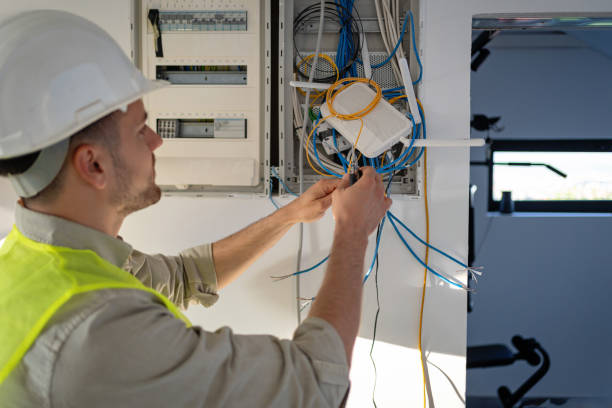 Best Local Electrician Companies  in New Berlin, WI